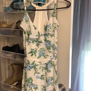 Beautiful summer dress 🌿
